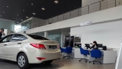Ограждения из нержавеющей стали в автосалоне Hyundai